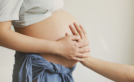澳大利亚女子迷上怀孕 网上“出租”子宫替人代